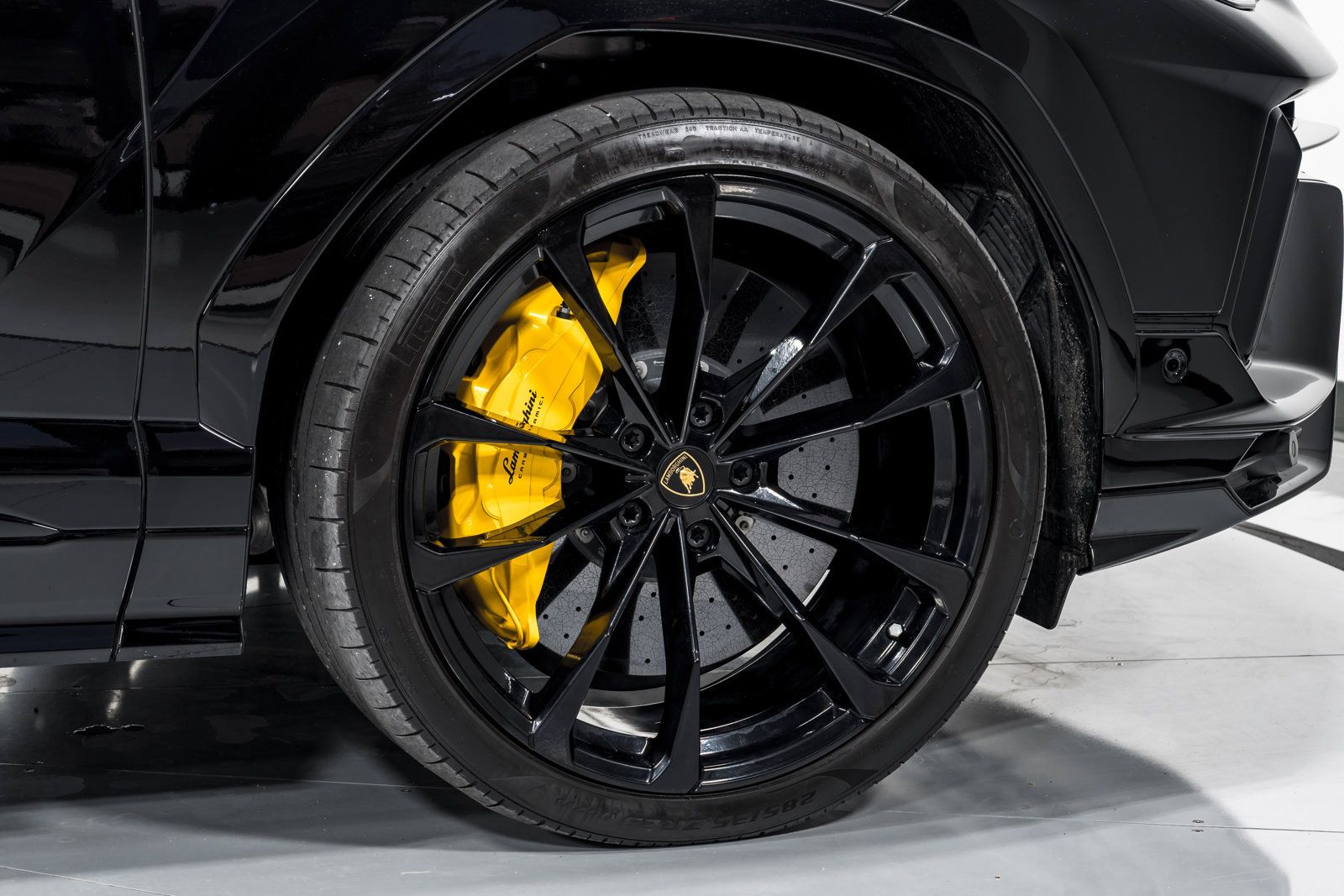 Used 2024 Lamborghini Urus S AWD/4WD image 52