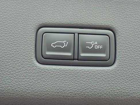 New 2025 Kia Carnival SX w/ SX Dark Edition Package FWD image 24