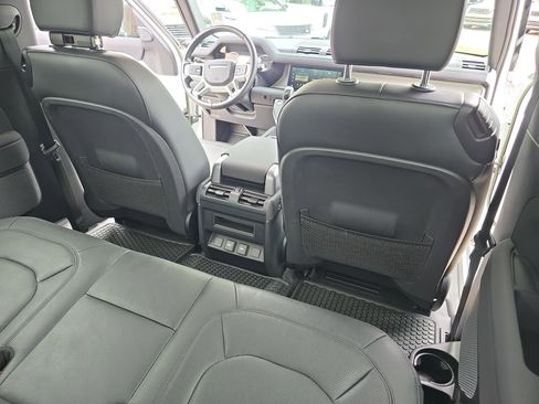 Certified 2023 Land Rover Defender 90 S AWD/4WD image 11