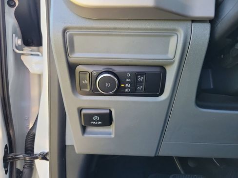 Used 2022 Ford F150 XLT w/ Equipment Group 301A Mid AWD/4WD image 15