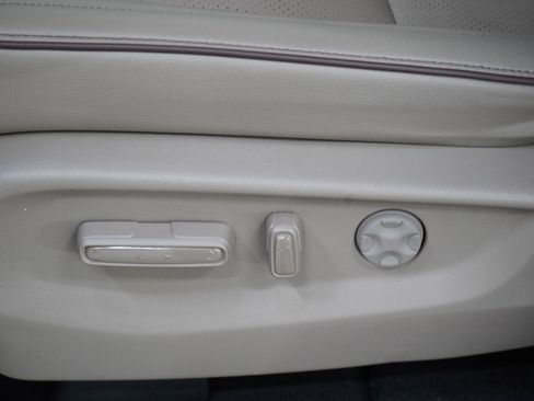 Used 2023 Honda Odyssey Elite image 28
