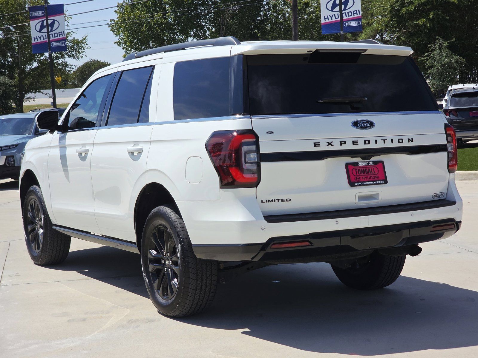 Used 2023 Ford Expedition Limited RWD image 7