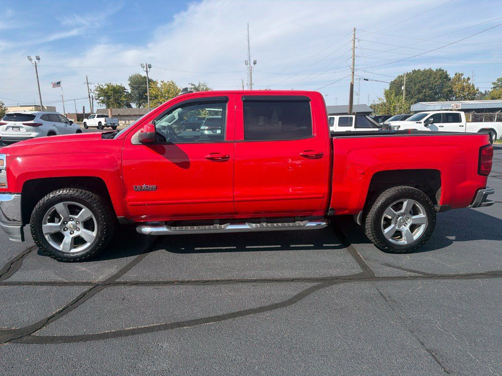 Used 2018 Chevrolet Silverado 1500 LT w/ Texas Edition RWD image 4