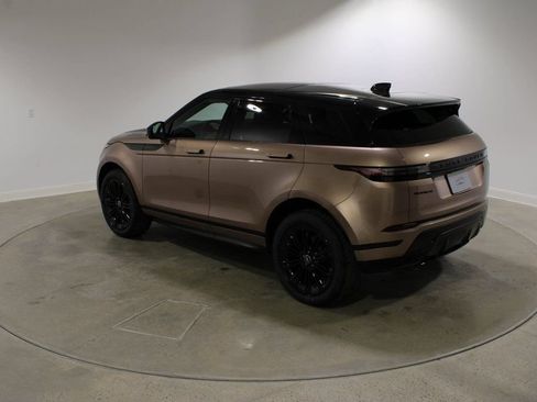 Used 2026 Land Rover Range Rover Evoque Dynamic SE AWD/4WD image 3