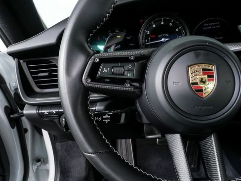 Certified 2022 Porsche 911 Carrera GTS image 10