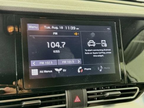 Used 2022 Kia Niro EX FWD image 14
