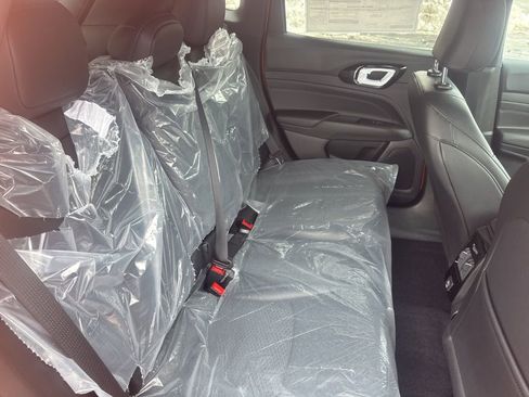 New 2026 Jeep Compass Latitude image 53