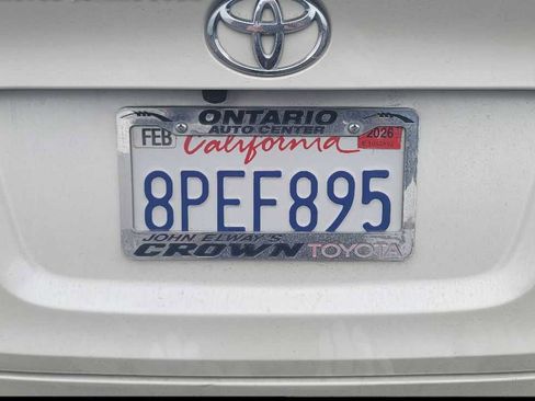 Used 2020 Toyota C-HR XLE image 3