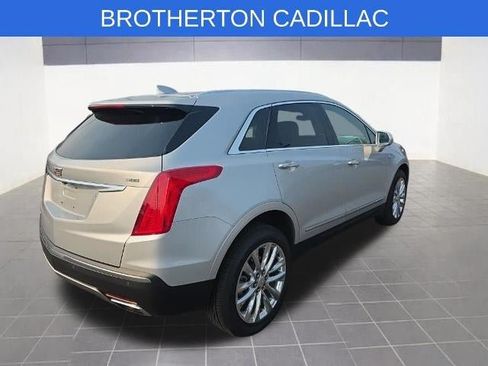 Used 2017 Cadillac XT5 Platinum AWD/4WD image 8