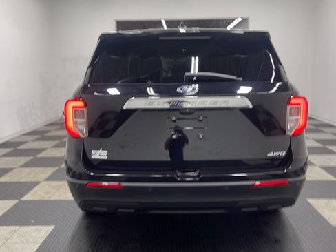 Used 2021 Ford Explorer 4WD image 16
