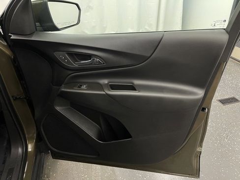 Used 2023 Chevrolet Equinox LT image 7