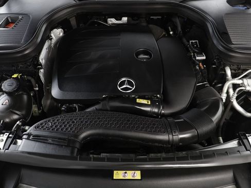 Used 2020 Mercedes-Benz GLC 300 4MATIC image 25