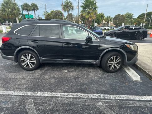 Used 2018 Subaru Outback 2.5i Limited AWD/4WD image 6