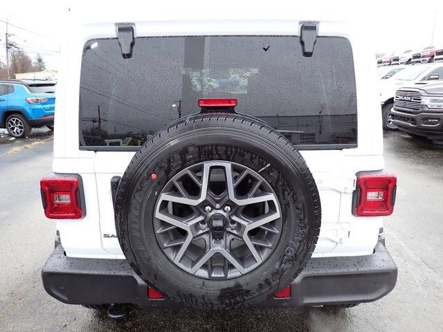 New 2025 Jeep Wrangler Unlimited Sahara w/ Safety Group AWD/4WD image 4