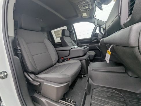 New 2026 GMC Sierra 2500 SLE w/ Preferred Package image 16