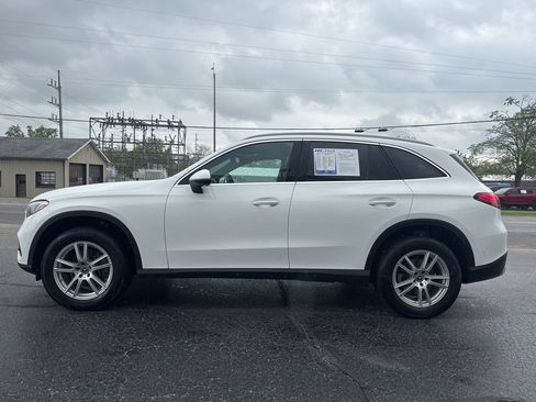 Used 2023 Mercedes-Benz GLC 300 4MATIC image 4