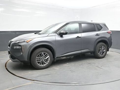Used 2023 Nissan Rogue S AWD/4WD image 3