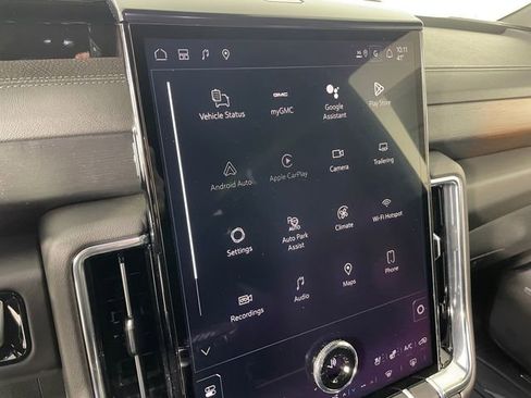 New 2026 GMC Yukon XL Denali image 5