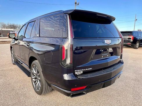 Used 2021 Cadillac Escalade Sport Platinum image 8