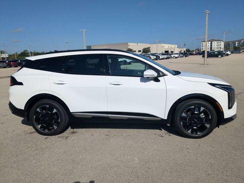 Used 2026 Kia Sportage SX FWD image 3