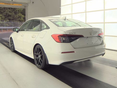 Used 2023 Honda Civic Sport image 7