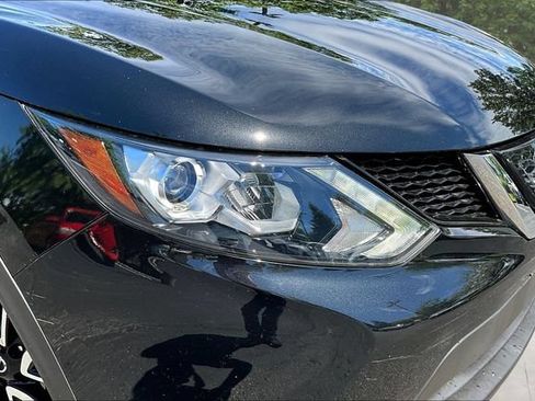 Used 2019 Nissan Rogue Sport SL w/ Premium Package AWD/4WD image 32