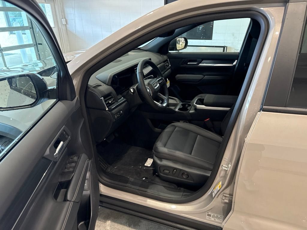 New 2027 GMC Terrain Elevation w/ Elevation Premium Package AWD/4WD image 22