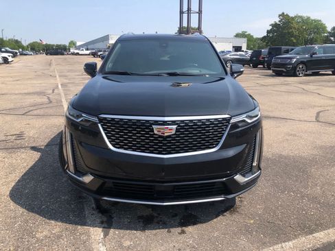 Certified 2024 Cadillac XT6 Premium Luxury w/ Technology Package AWD/4WD image 2