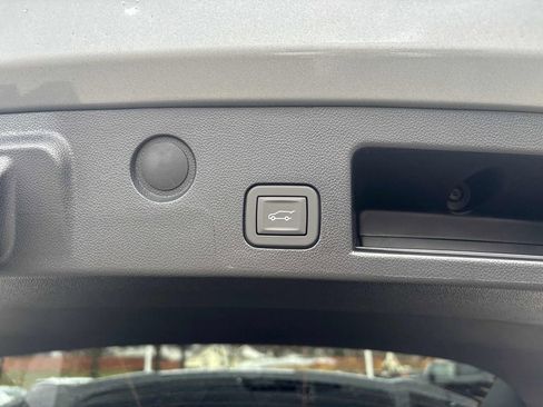 New 2026 Chevrolet Equinox LT w/ Convenience Package II image 31