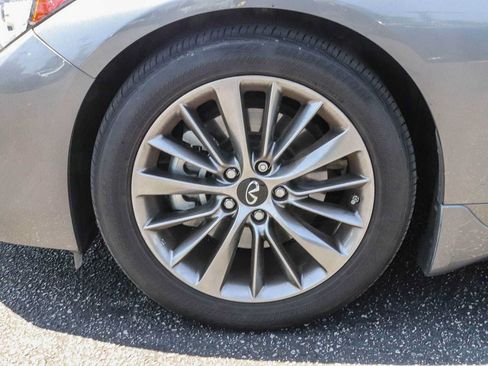 Used 2023 INFINITI Q50 Luxe RWD image 9