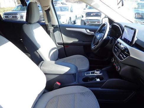 Used 2020 Ford Escape SE image 10