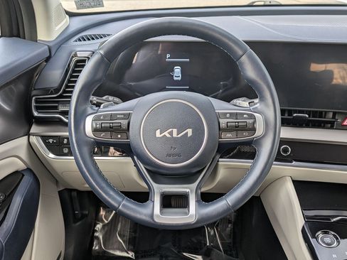 Used 2023 Kia Sportage EX image 18