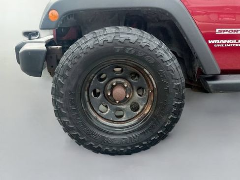 Used 2012 Jeep Wrangler Unlimited Sport AWD/4WD image 27
