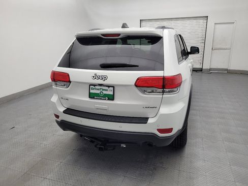 Used 2019 Jeep Grand Cherokee Laredo w/ Security & Convenience Group AWD/4WD image 7