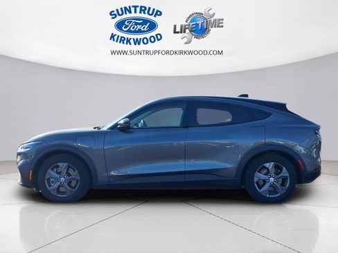 Used 2023 Ford Mustang Mach-E Select image 18