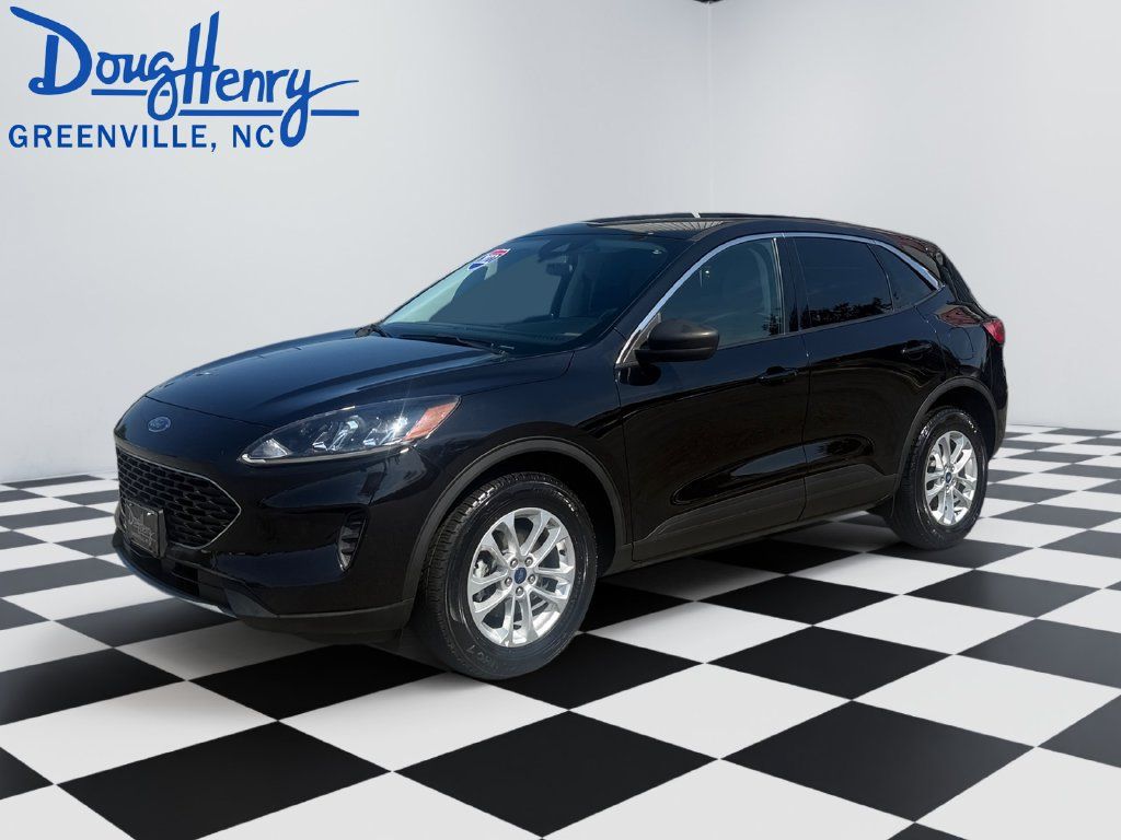 Used 2022 Ford Escape SE AWD/4WD image 1