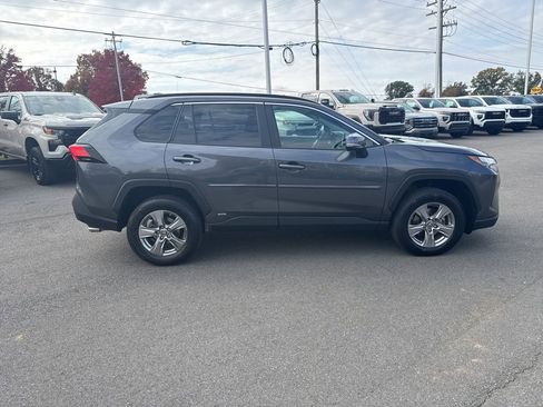 Used 2024 Toyota RAV4 LE image 6