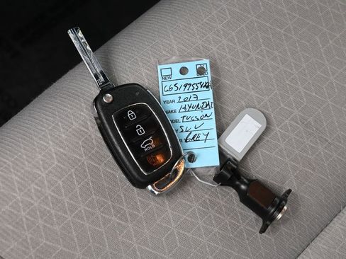 Used 2017 Hyundai Tucson SE image 18