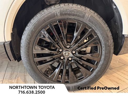 Used 2023 Toyota Venza Nightshade AWD/4WD image 20