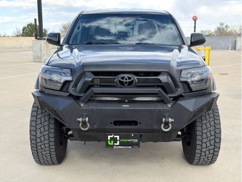 Used 2013 Toyota Tacoma 4x4 Double Cab w/ SR5 Pkg image 2
