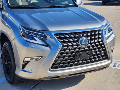 Used 2021 Lexus GX 460 Premium w/ Premium Package image 7