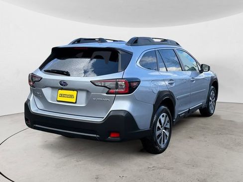 Certified 2025 Subaru Outback Premium AWD/4WD image 5