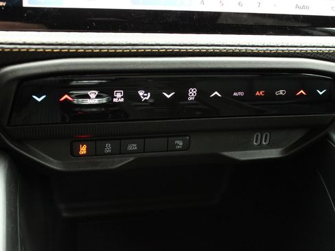New 2026 Jeep Cherokee Limited AWD/4WD image 44