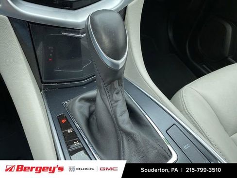 Used 2016 Cadillac SRX FWD image 17