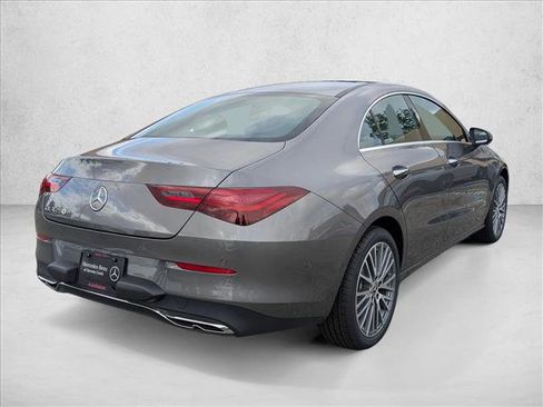 Used 2025 Mercedes-Benz CLA 250 image 2