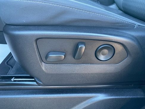 Used 2023 Chevrolet Tahoe LS image 26