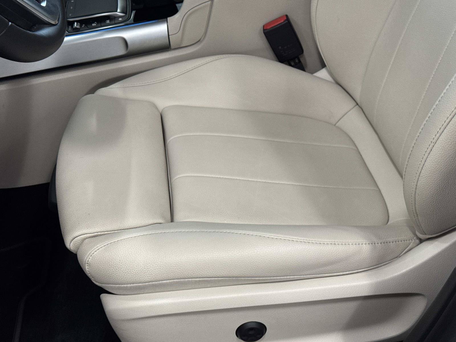 Certified 2023 Mercedes-Benz EQB 300 4MATIC image 12