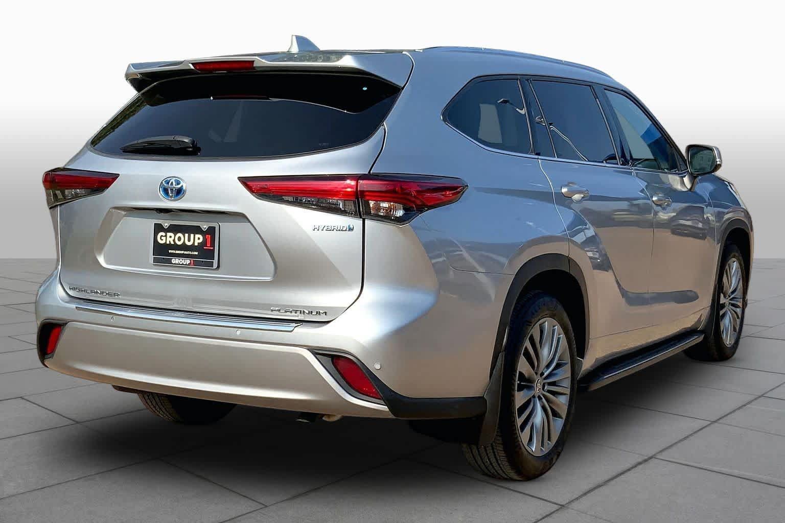 Used 2020 Toyota Highlander Platinum AWD/4WD image 31