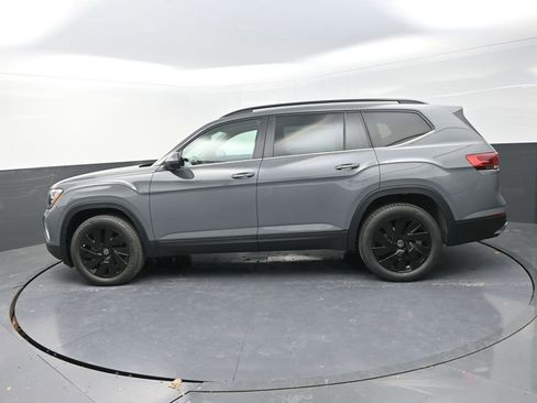 New 2026 Volkswagen Atlas SE image 6