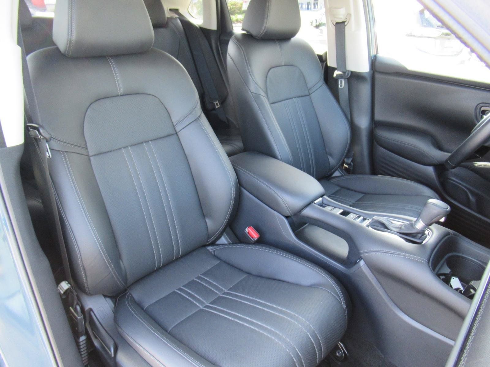 Used 2025 Honda HR-V EX-L image 10